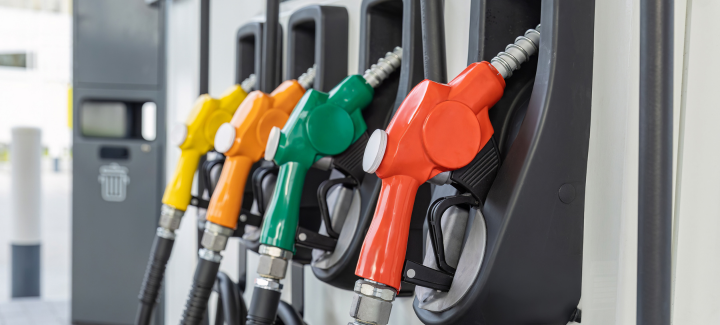 পেট্রোল-ডিজেলে বড় স্বস্তি! ১০ টাকা আবগারি শুল্ক কমাল কেন্দ্র।